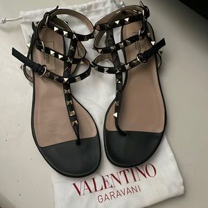 Rockstud Flat Thong Sandals, Black